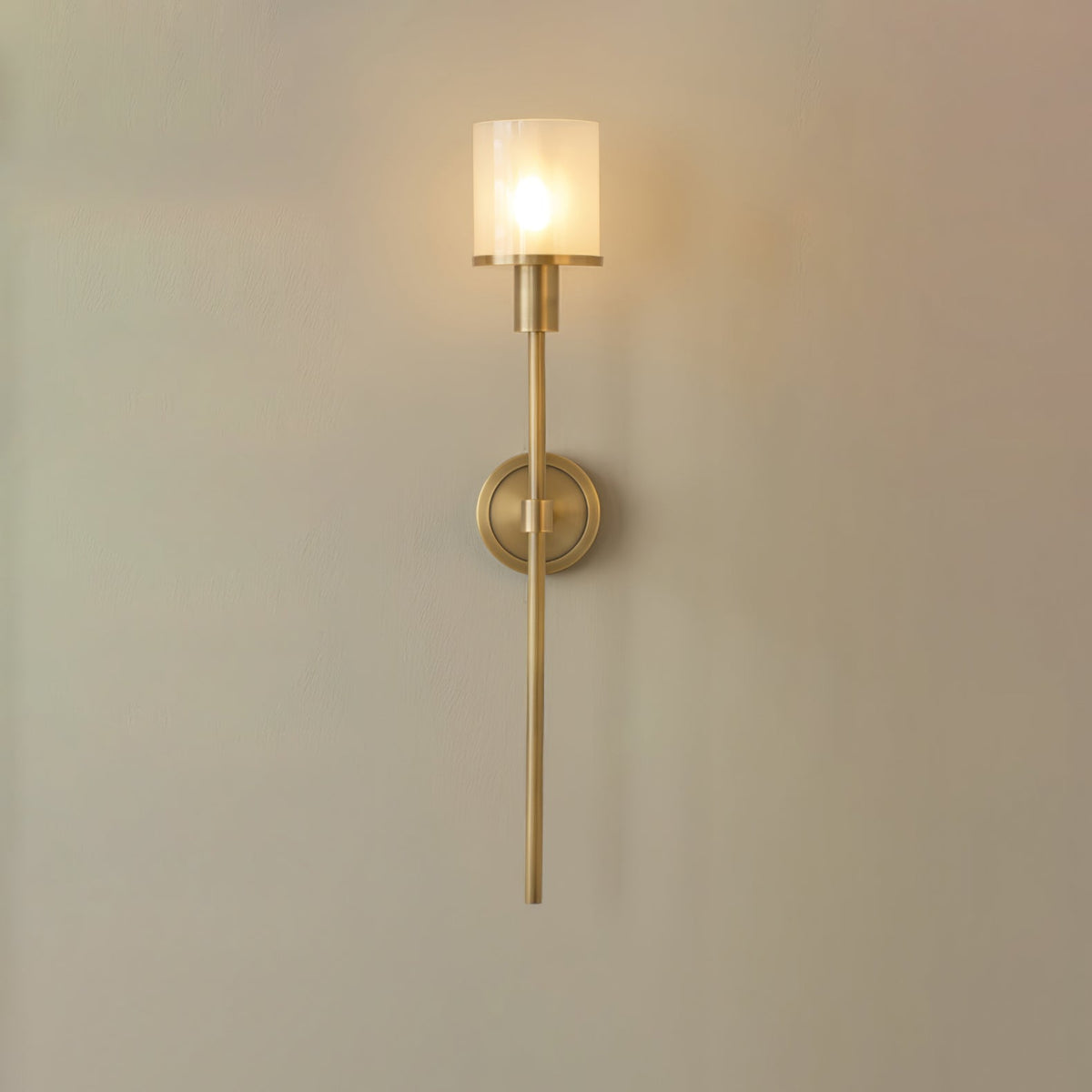 Mycara zeitgenössische Wandleuchte aus Alabaster im klassischen nordischen Stil