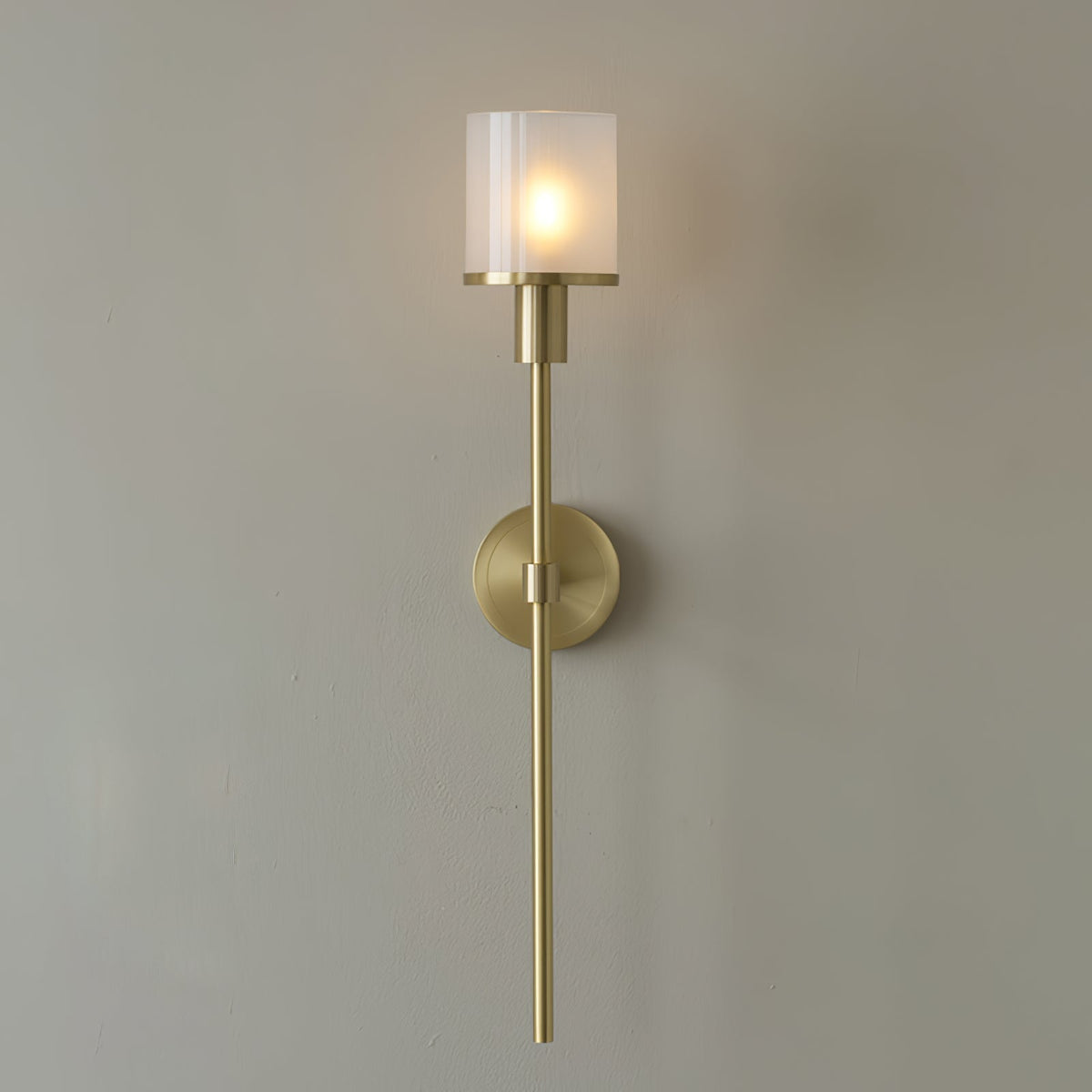 Mycara zeitgenössische Wandleuchte aus Alabaster im klassischen nordischen Stil