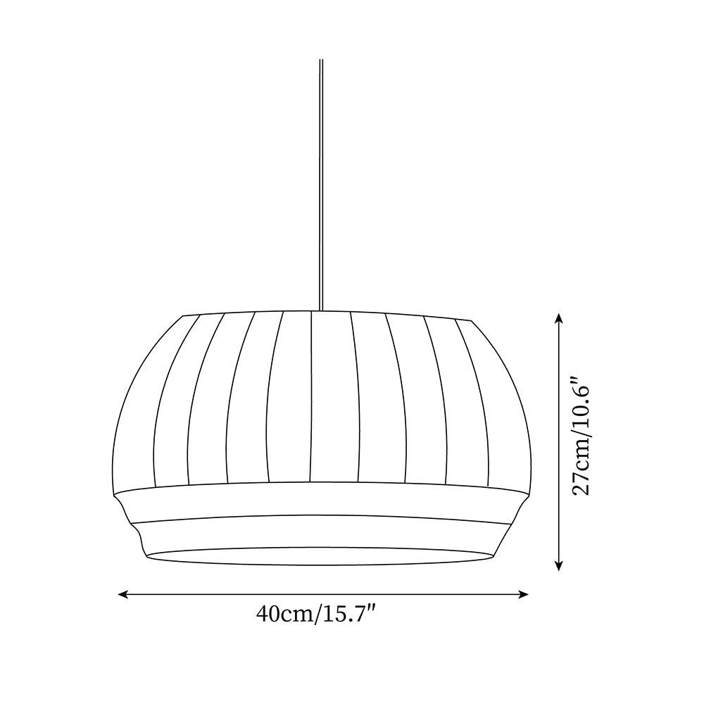 Taro Pendelleuchte mit weißem Seidenstoffschirm und vertikalen Linien im sanft-modernen minimalistischen Stil