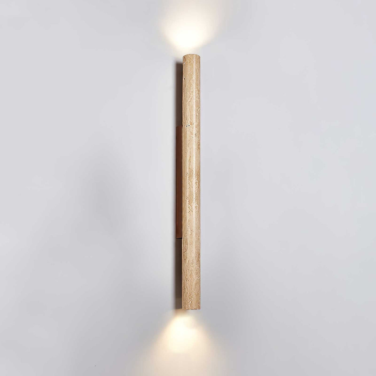 Noriira Minimalistische Wandleuchte aus Travertin