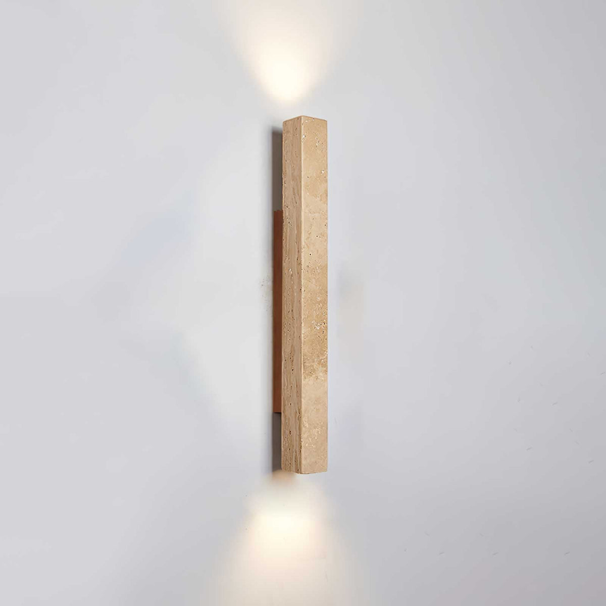 Noriira Minimalistische Wandleuchte aus Travertin