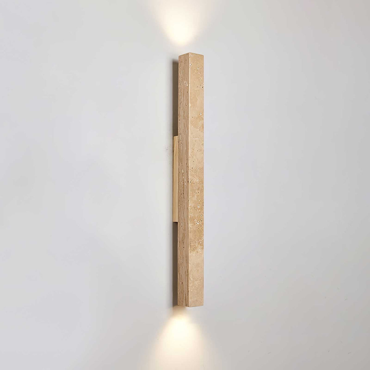 Noriira Minimalistische Wandleuchte aus Travertin