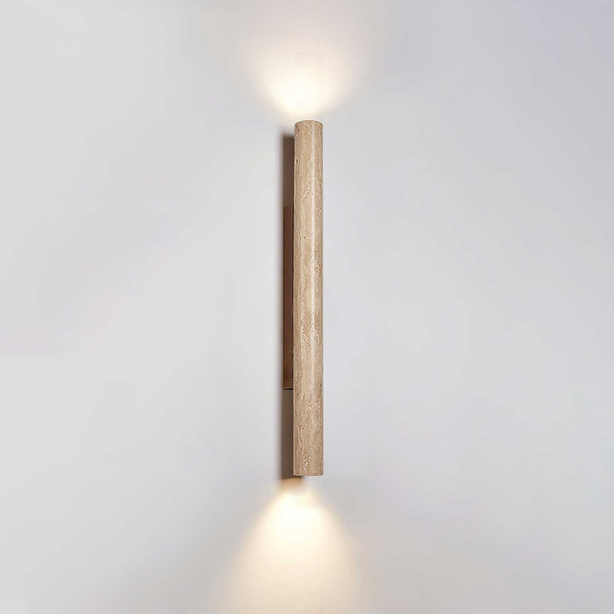 Noriira Minimalistische Wandleuchte aus Travertin