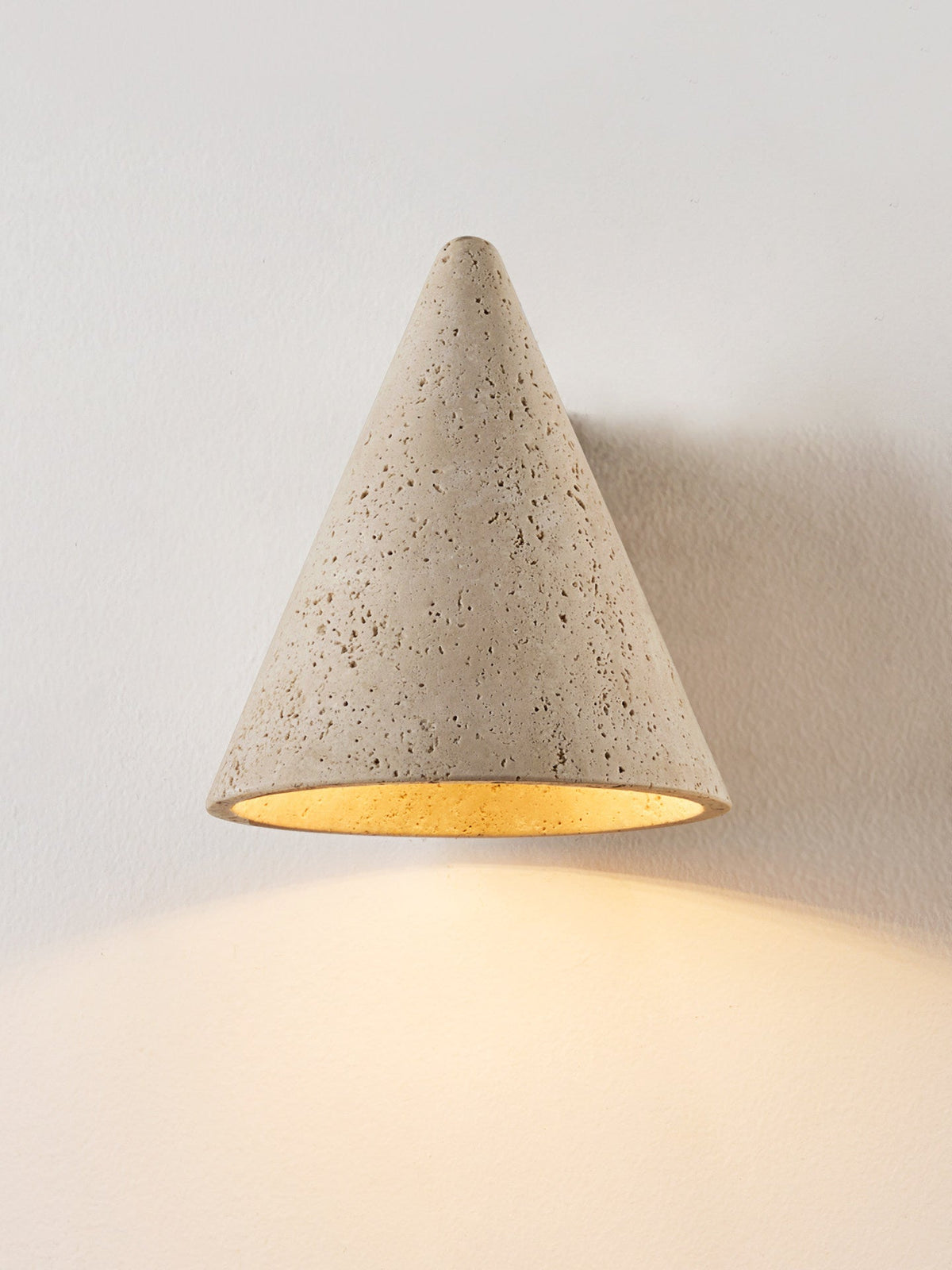 Petra Cone Wandleuchte
