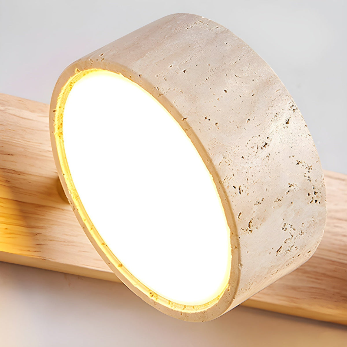 Voloreth Minimalistische Wandleuchte aus Travertin