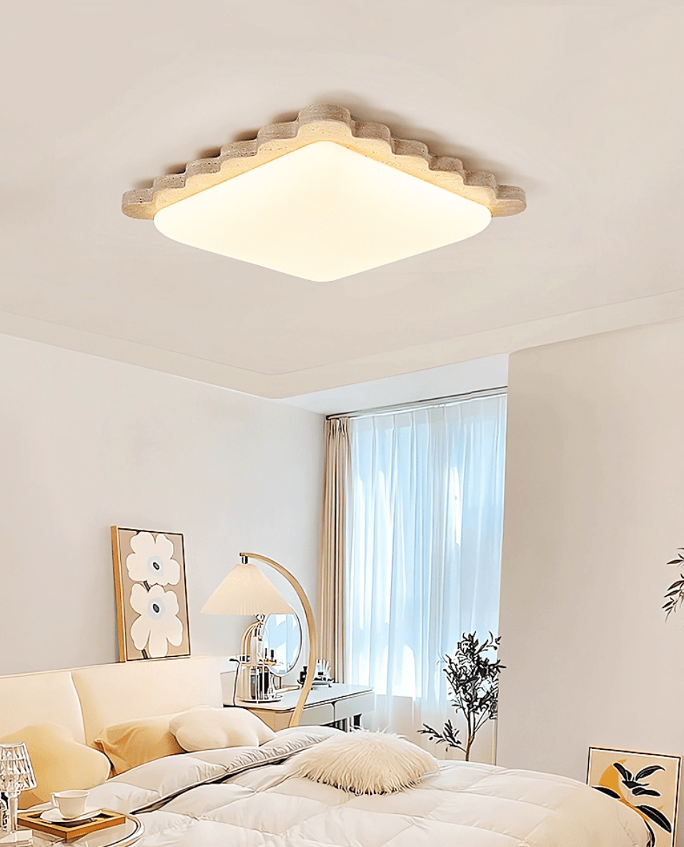 Crestwood Travertine Deckenleuchte mit geschwungener Kante