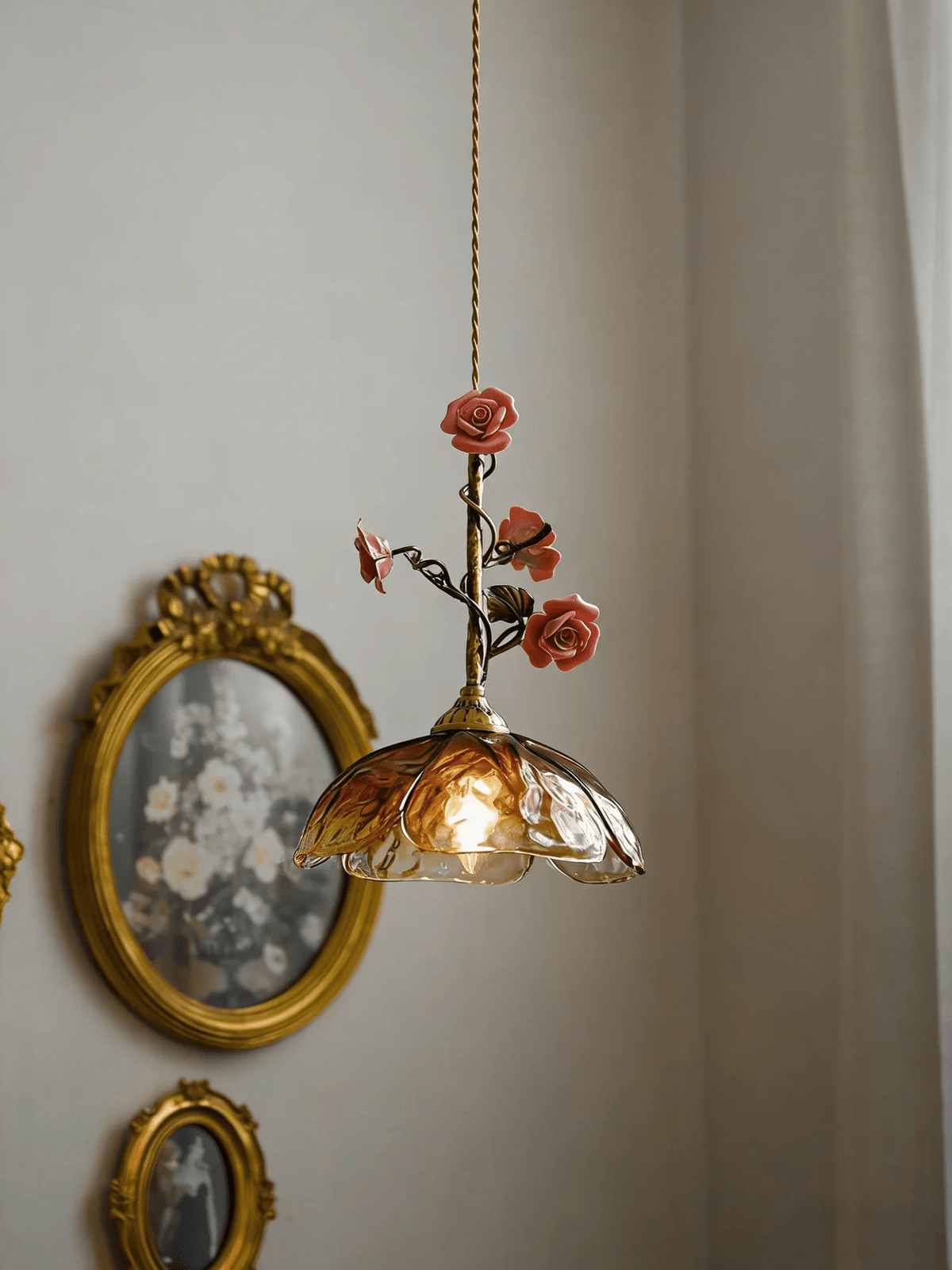Trellis Pendelleuchte Rose