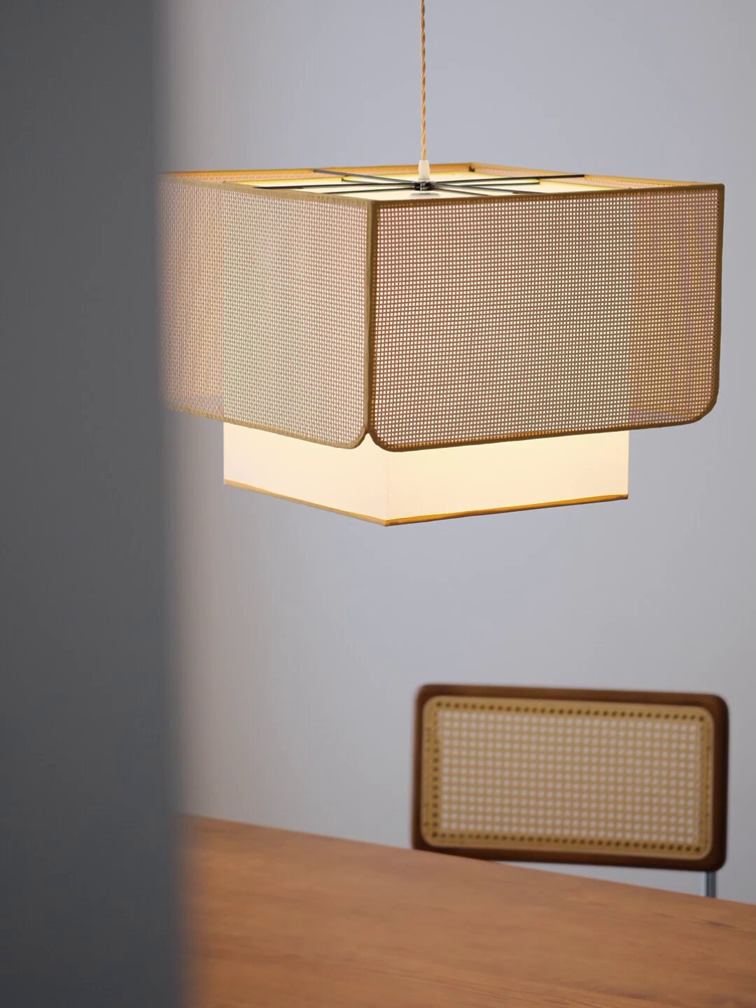 Yarrowford Pendelleuchte aus geflochtenem Rattan