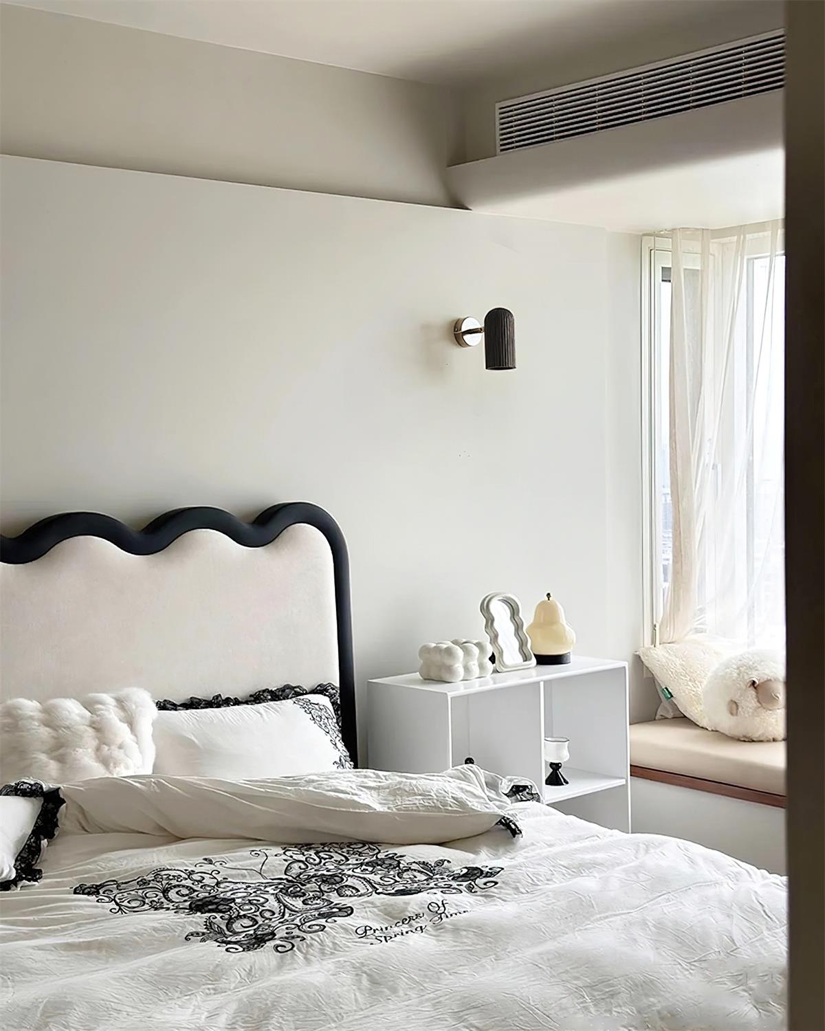 Pleat-Brite Wandleuchte