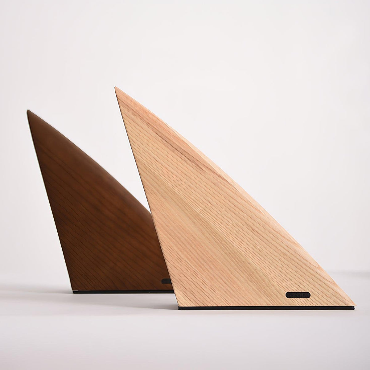Justin Minimalistische Tischleuchte aus Holz