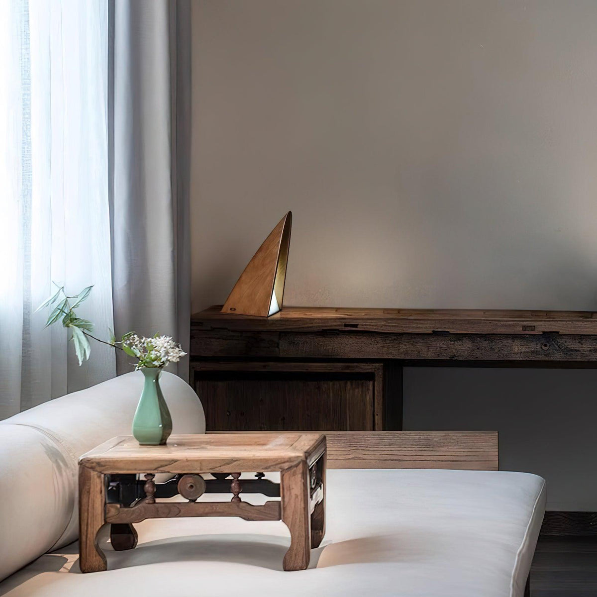 Justin Minimalistische Tischleuchte aus Holz