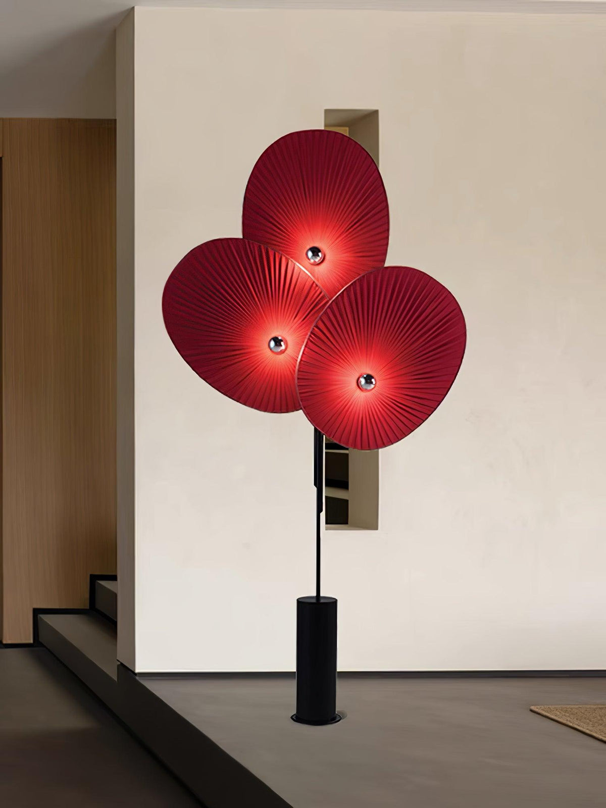 Scarlet Petal-Stoff-Stehleuchte