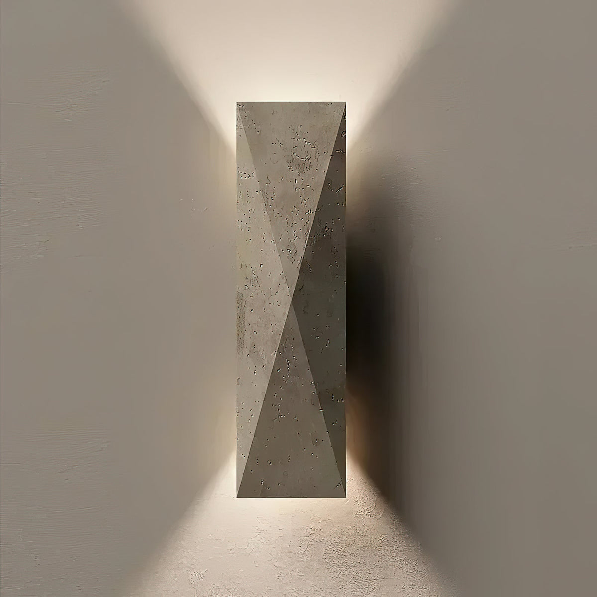 Taveenne Travertin-Wandleuchte