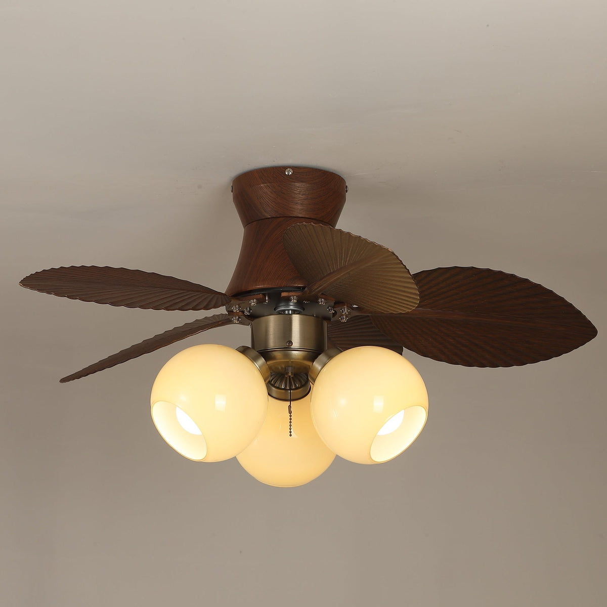 Walden Deckenventilator mit Beleuchtung aus Eiche