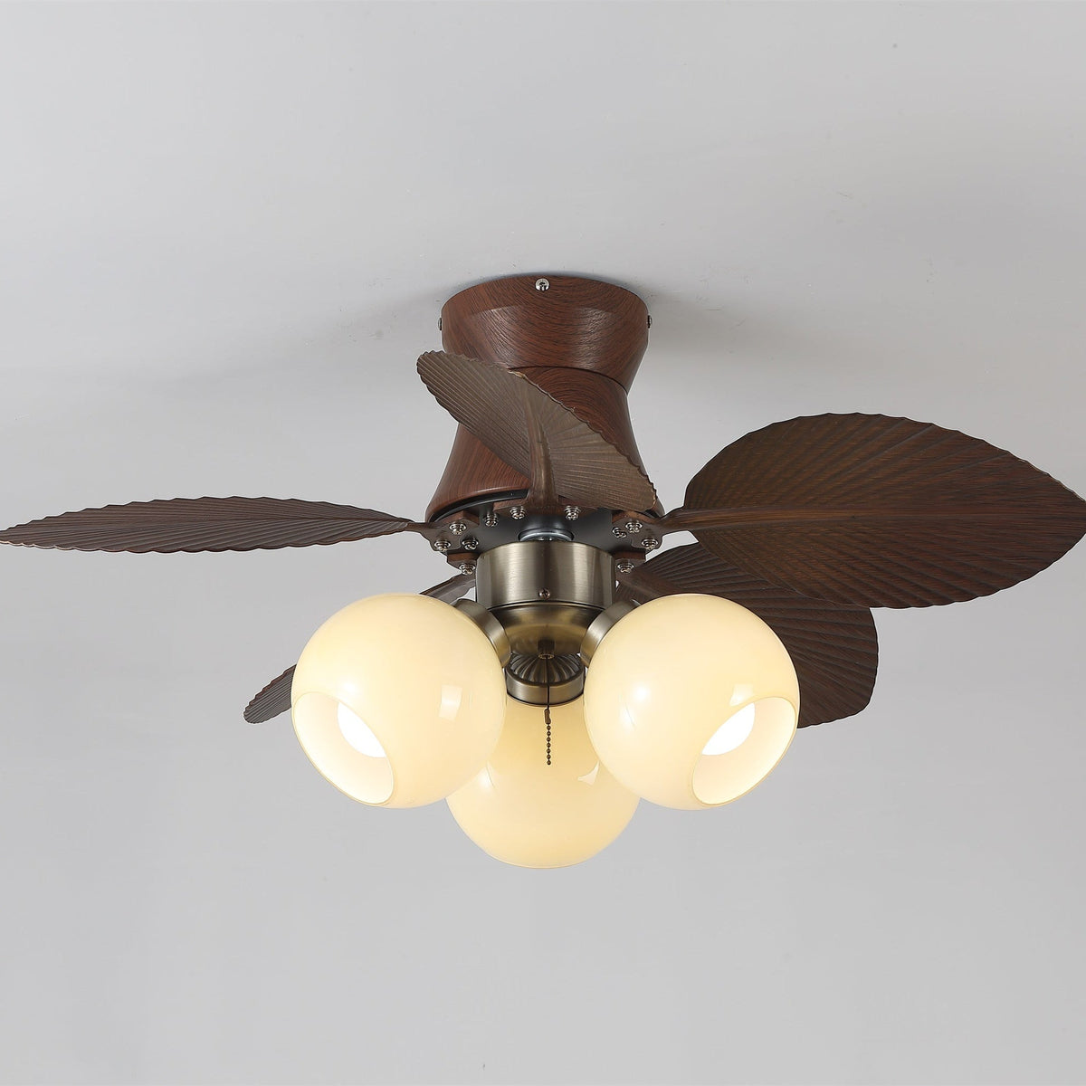 Walden Deckenventilator mit Beleuchtung aus Eiche