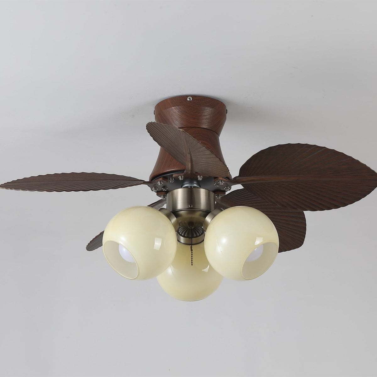 Walden Deckenventilator mit Beleuchtung aus Eiche