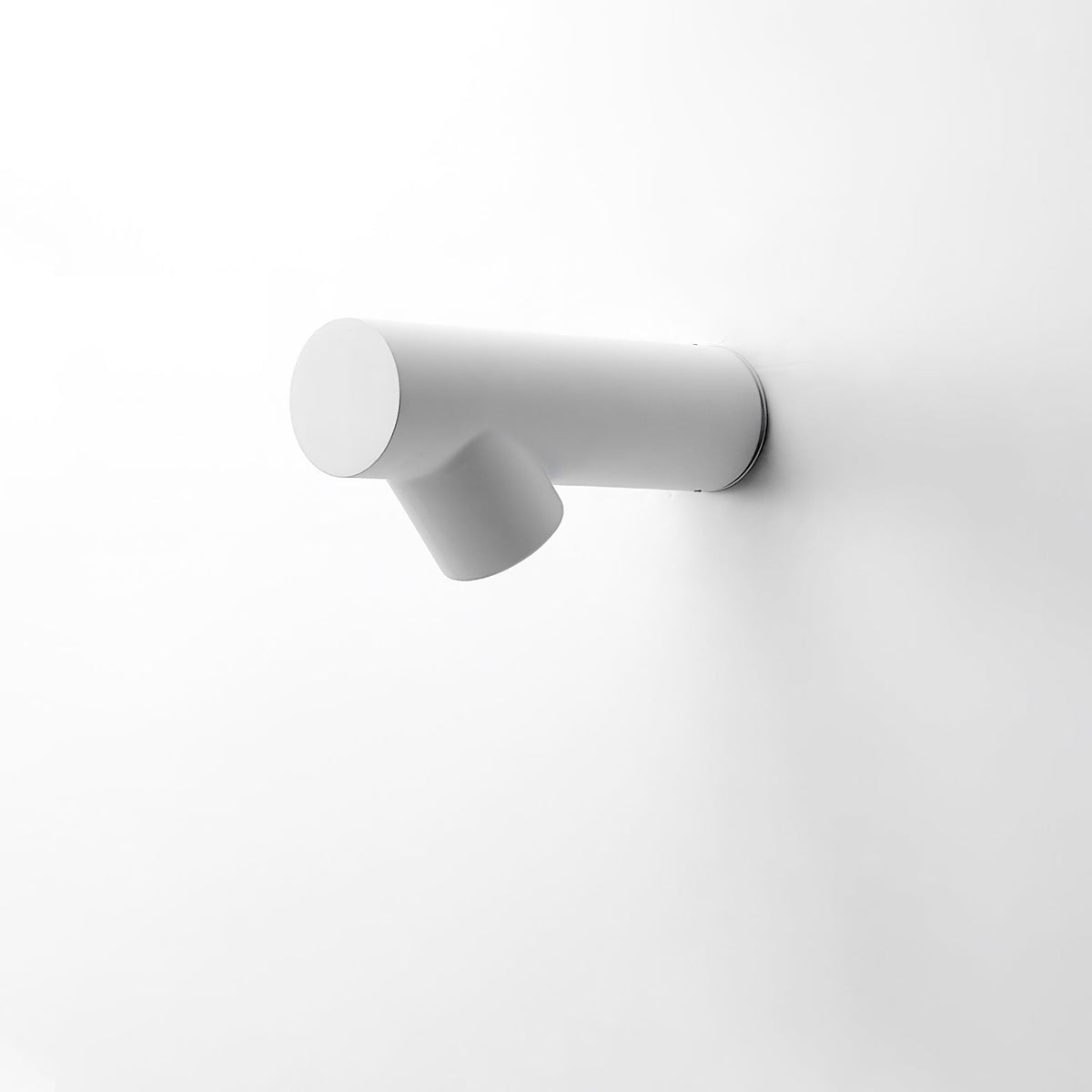 Pipeline zeitgenössische minimalistische Röhren-Wandleuchte