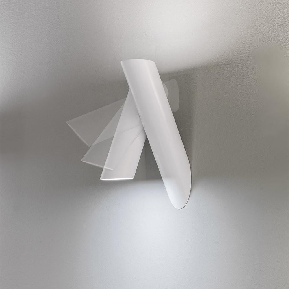 Perylis zeitgenössische minimalistische Wandleuchte mit Tuben