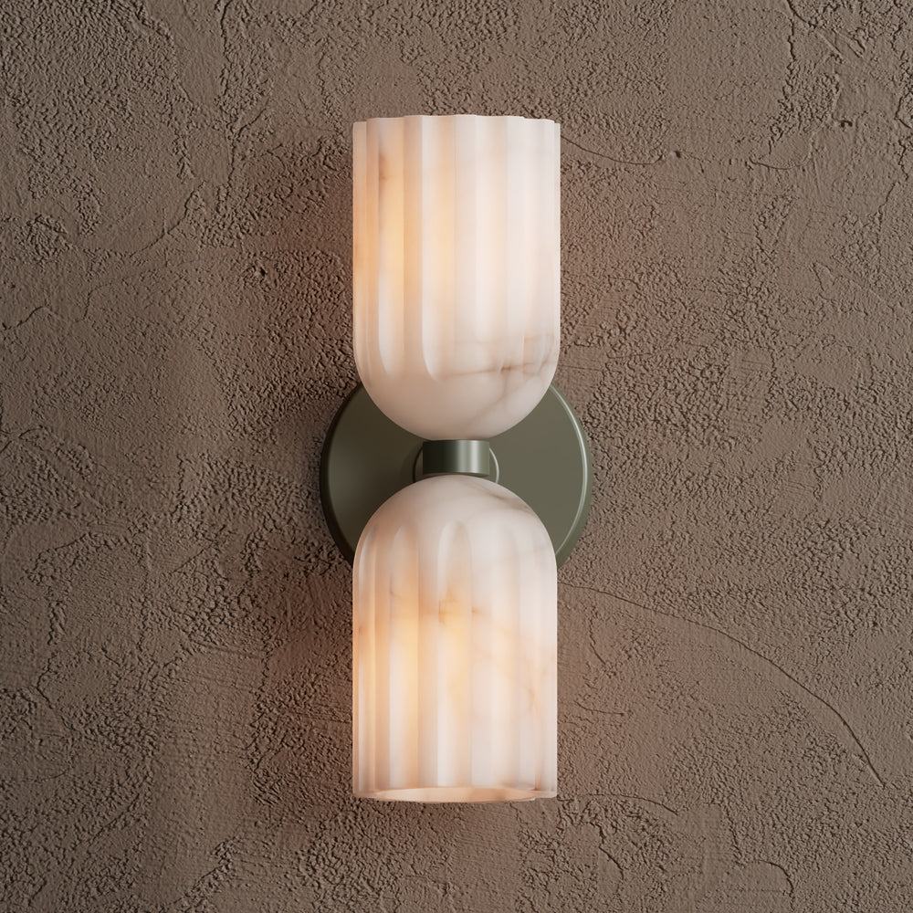 Eiriviella Doppelte Wandleuchte aus Messing mit Alabaster-Lampenschirm