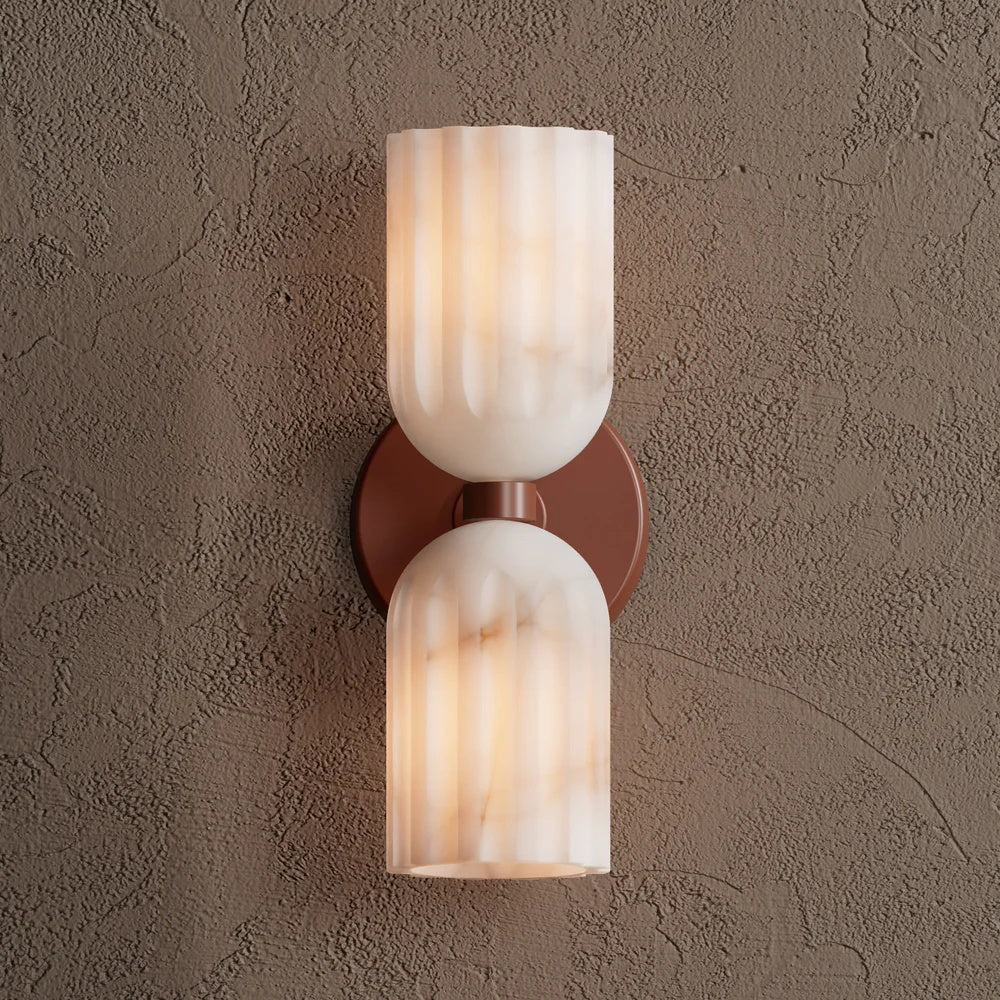Eiriviella Doppelte Wandleuchte aus Messing mit Alabaster-Lampenschirm
