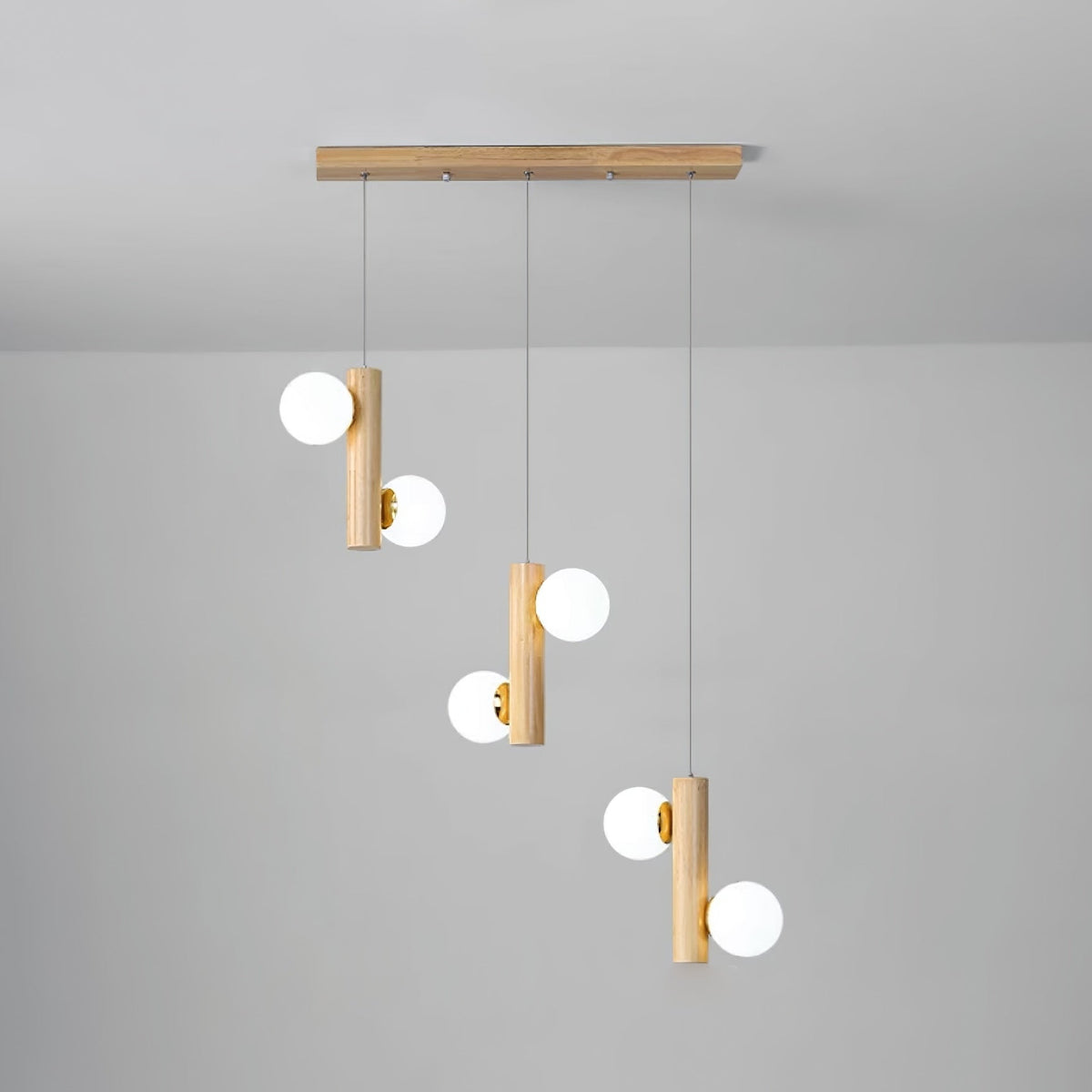 Solstica Pendelleuchte aus Holz im klassischen Stil