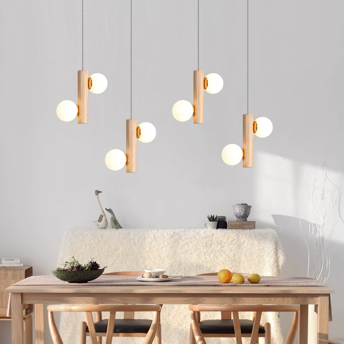 Solstica Pendelleuchte aus Holz im klassischen Stil