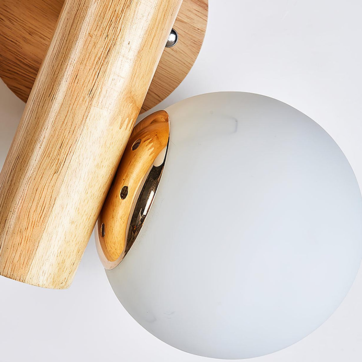 Fioran Wandleuchte aus Holz im skandinavischen Stil