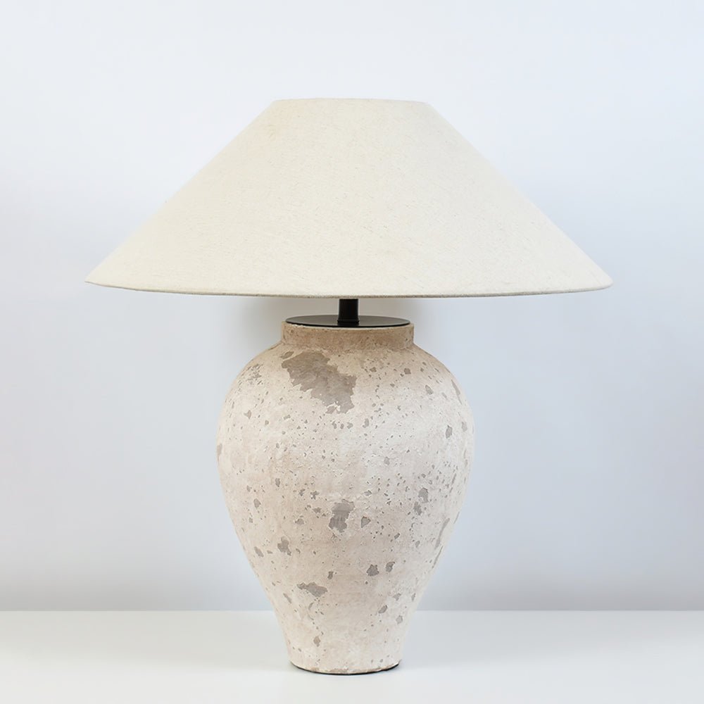 Solix Tischleuchte aus Keramik und Stoff in Beige