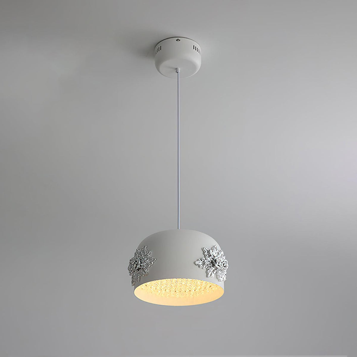 Solstice Minimalistische Kunstharz-Wandleuchte