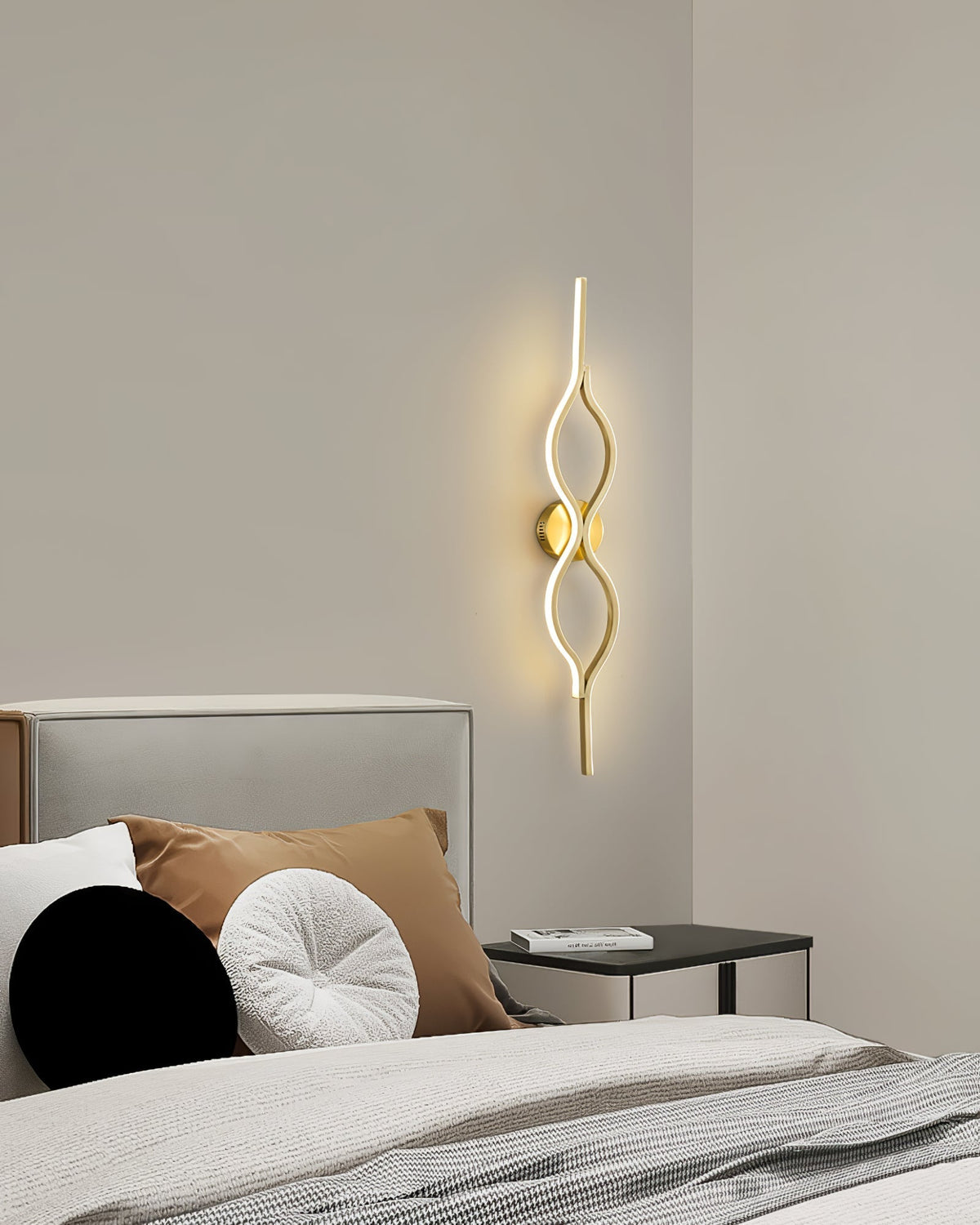 Myvenen Classic Twist Messing-Wandleuchte