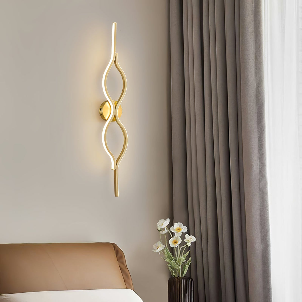 Myvenen Classic Twist Messing-Wandleuchte
