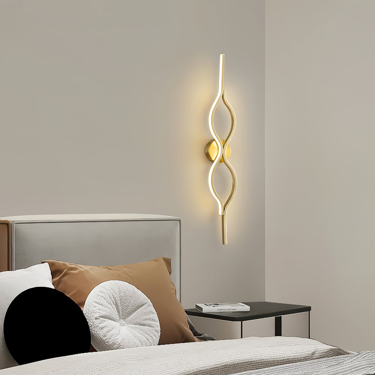 Myvenen Classic Twist Messing-Wandleuchte