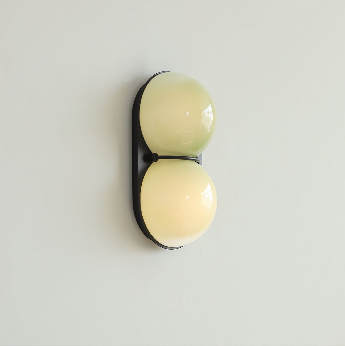 Two Kugeln aus Glas Wandleuchte