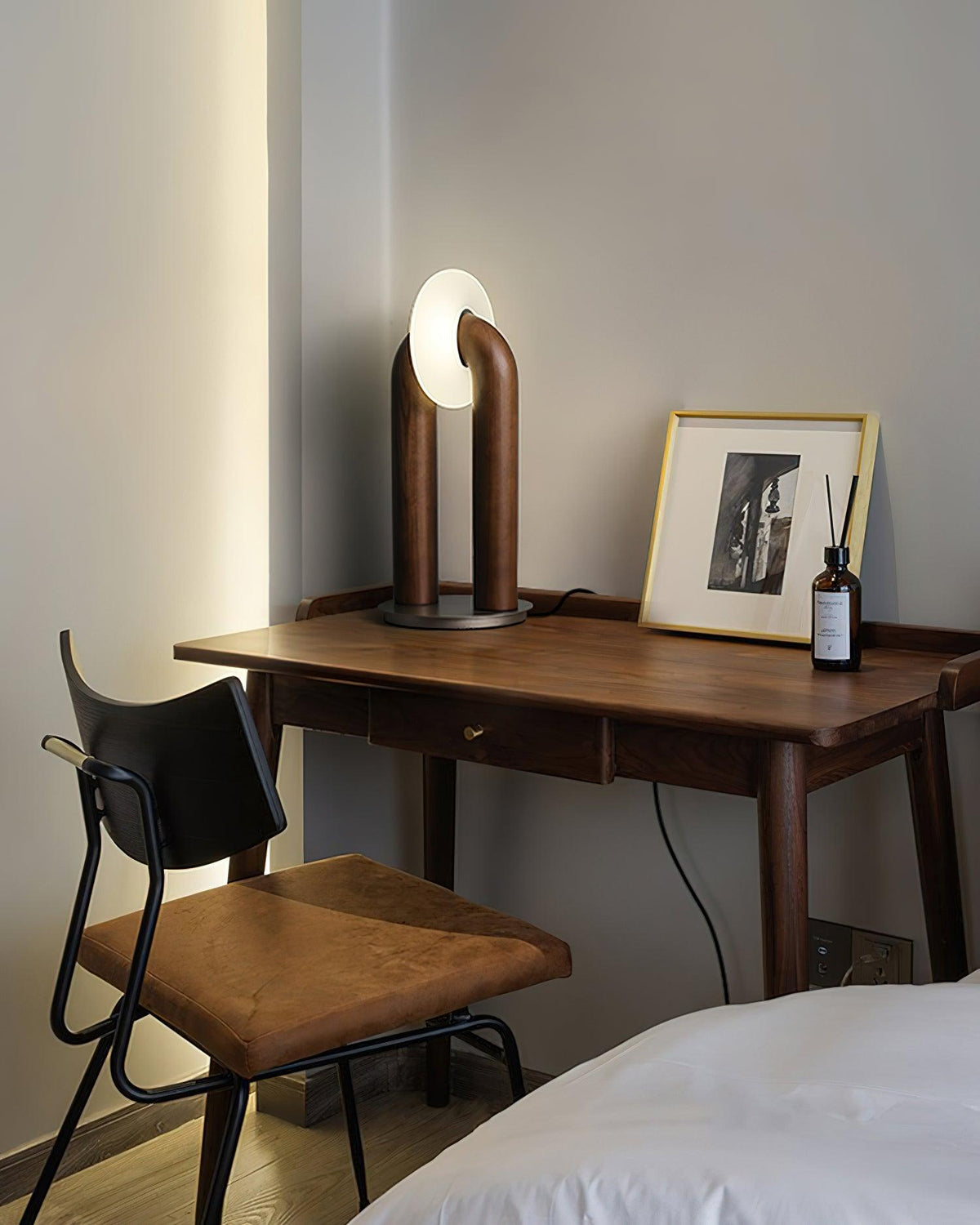 Elvelelia Vintage-Holz-Tischlampe
