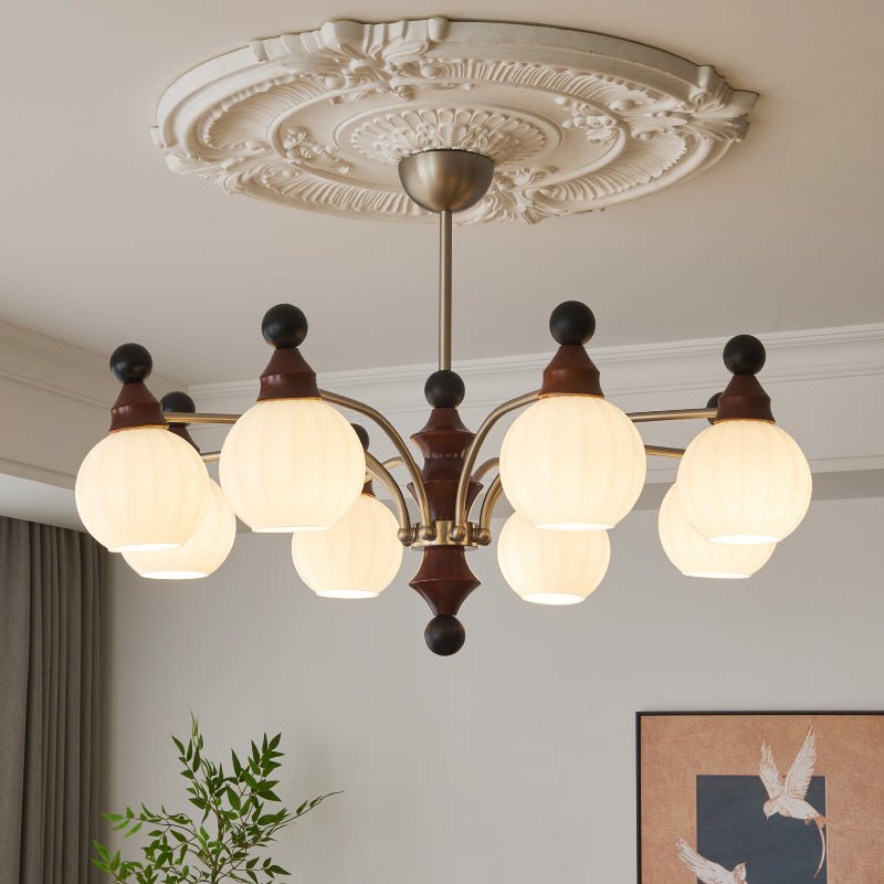 Zosilara Kronleuchter aus Holz im traditionellen Stil