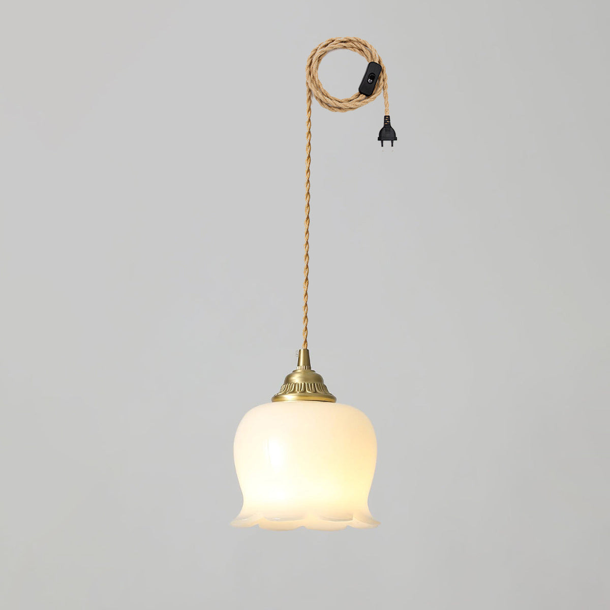 Veloza Pendelleuchte aus Messing und Kunstharz im Glam-Stil