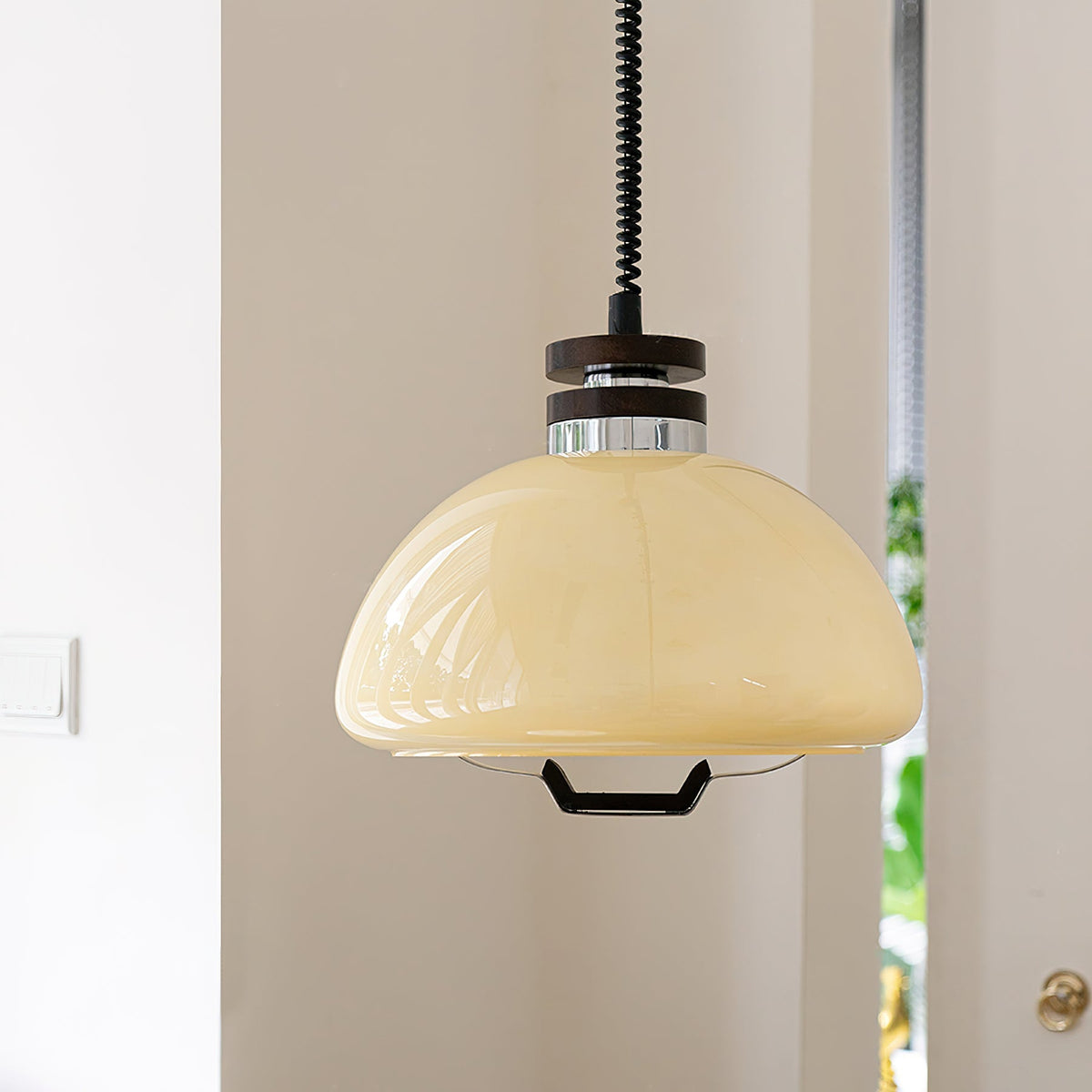 Avvinel skandinavisch Art Pudding Pendelleuchte aus Holz