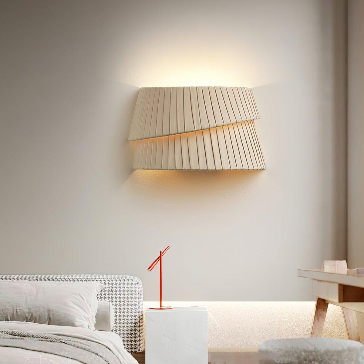 Cevelarae Premium skandinavische Kunst-Twist-Stoff-Wandleuchte