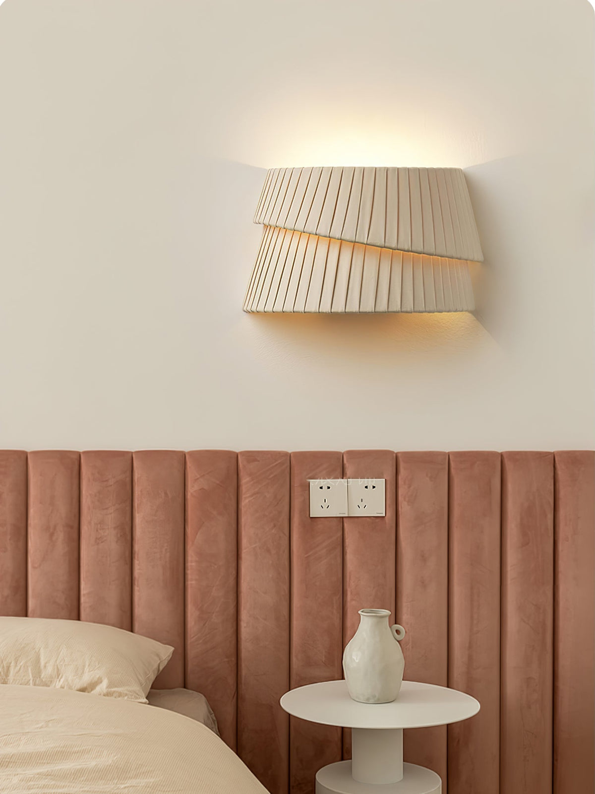 Cevelarae Premium skandinavische Kunst-Twist-Stoff-Wandleuchte