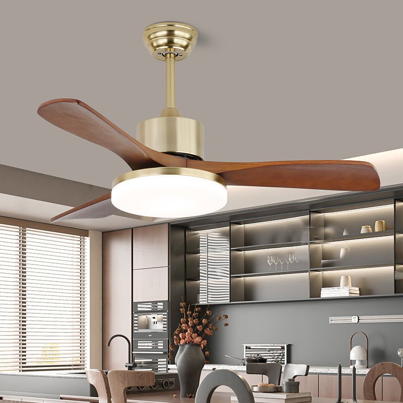 Elveora Deckenventilator mit Beleuchtung aus Messing und Holz