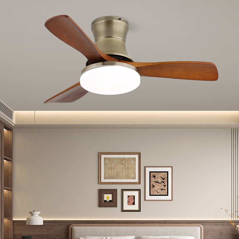 Elveora Deckenventilator mit Beleuchtung aus Messing und Holz