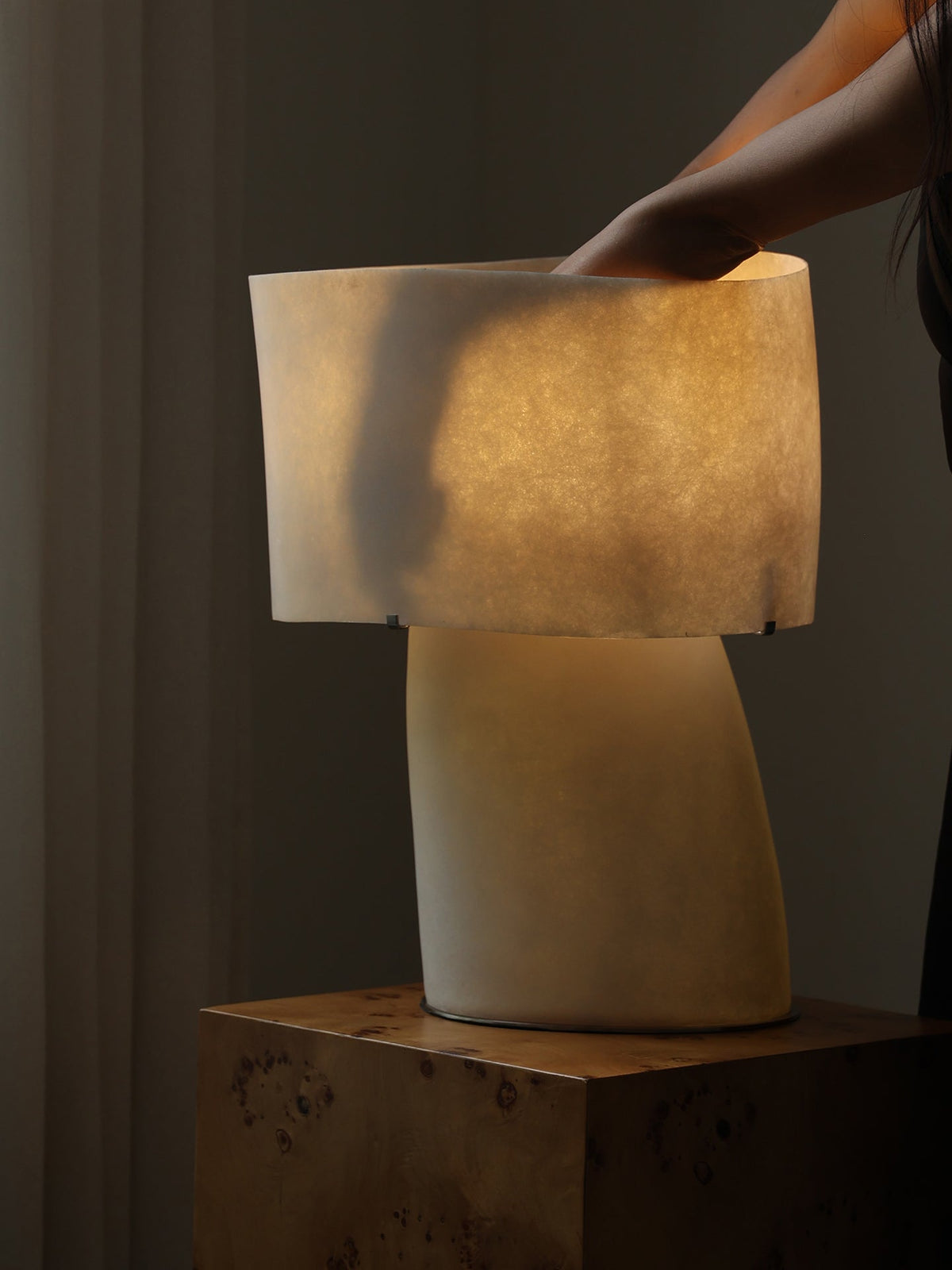 Lirvyn Tischlampe