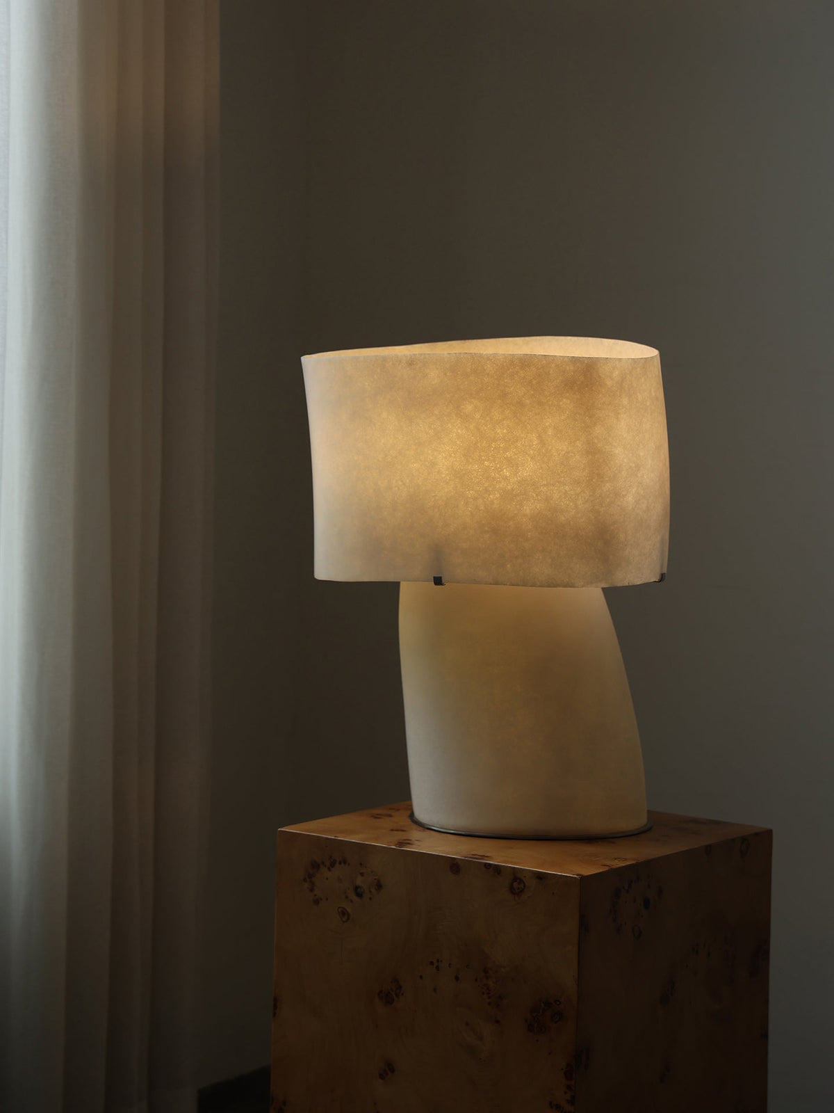 Lirvyn Tischlampe