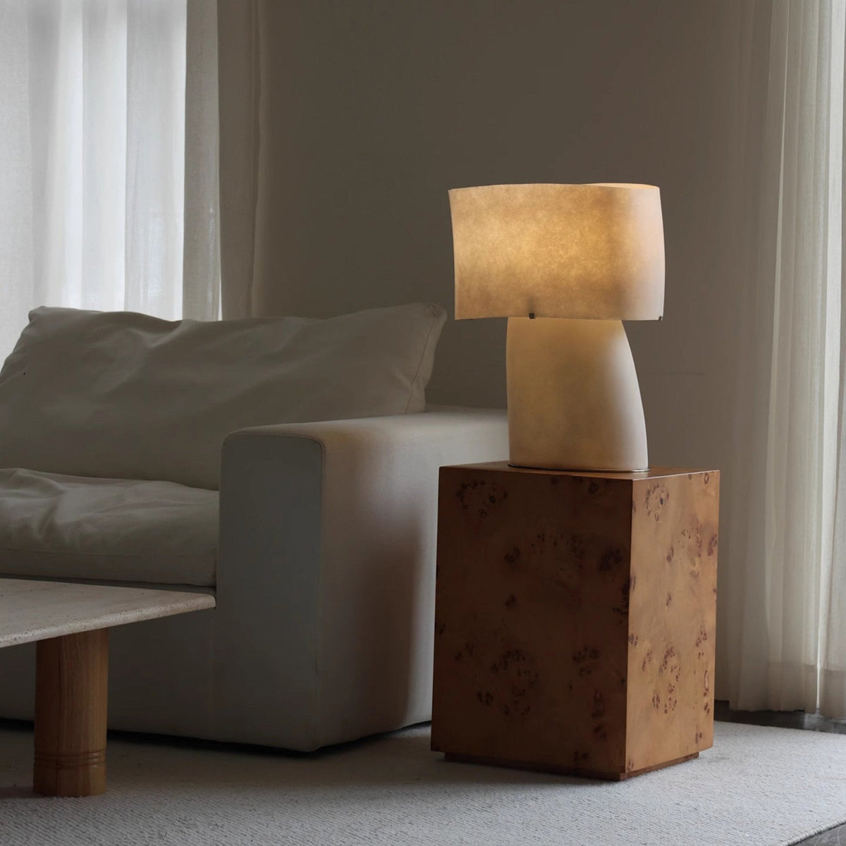 Lirvyn Tischlampe