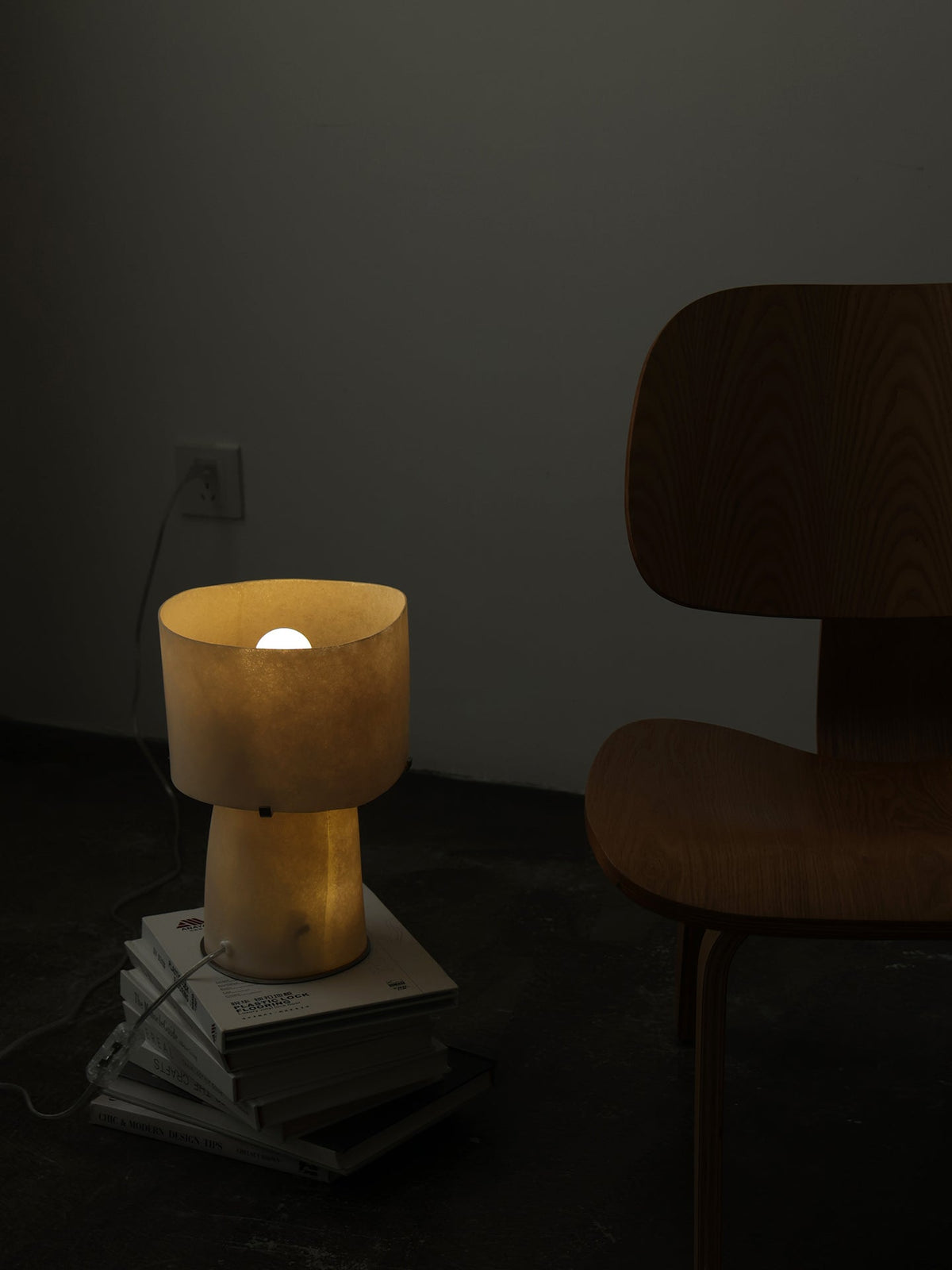 Lirvyn Tischlampe