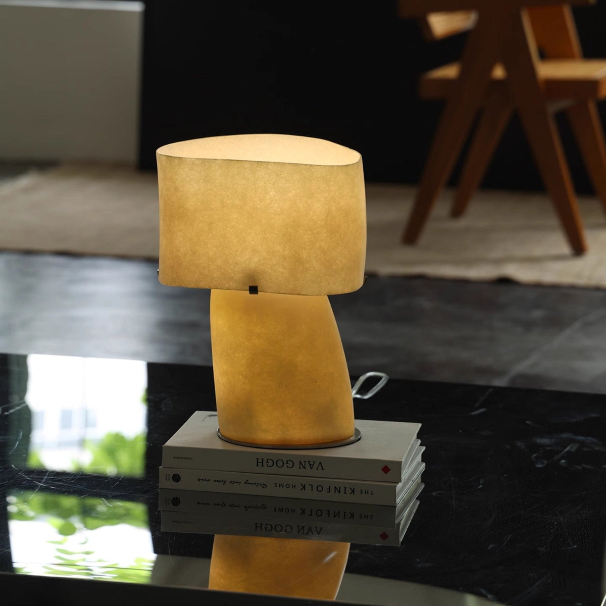 Lirvyn Tischlampe