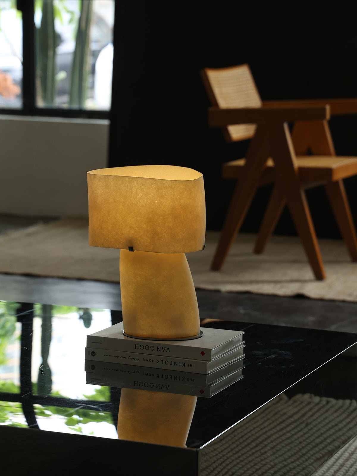 Lirvyn Tischlampe