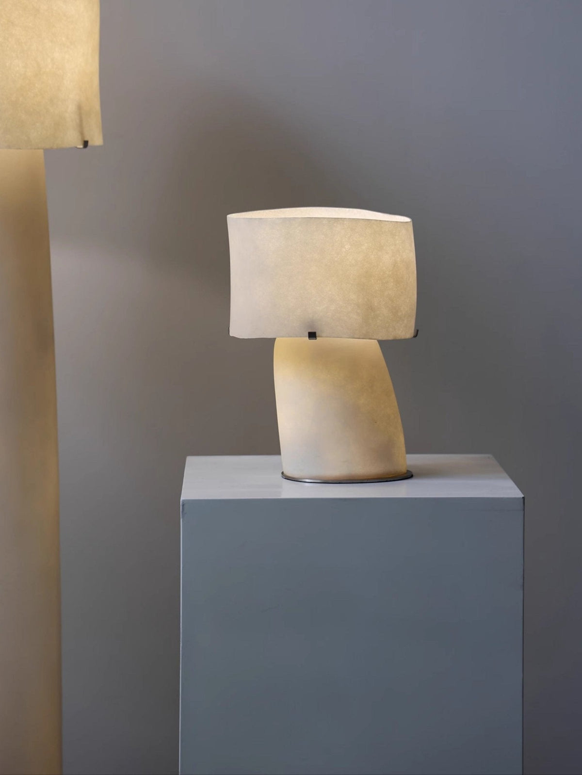 Lirvyn Tischlampe