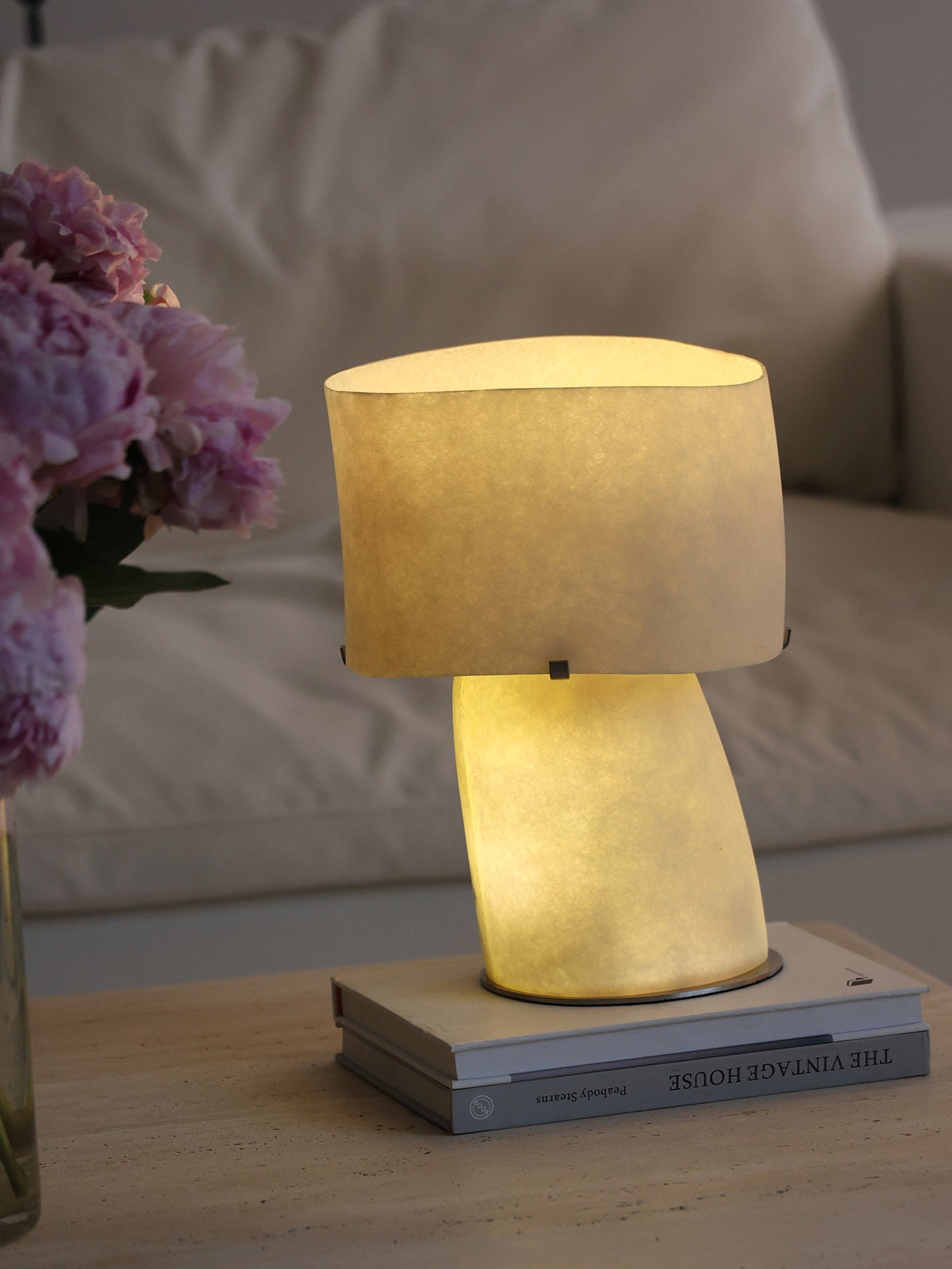 Lirvyn Tischlampe