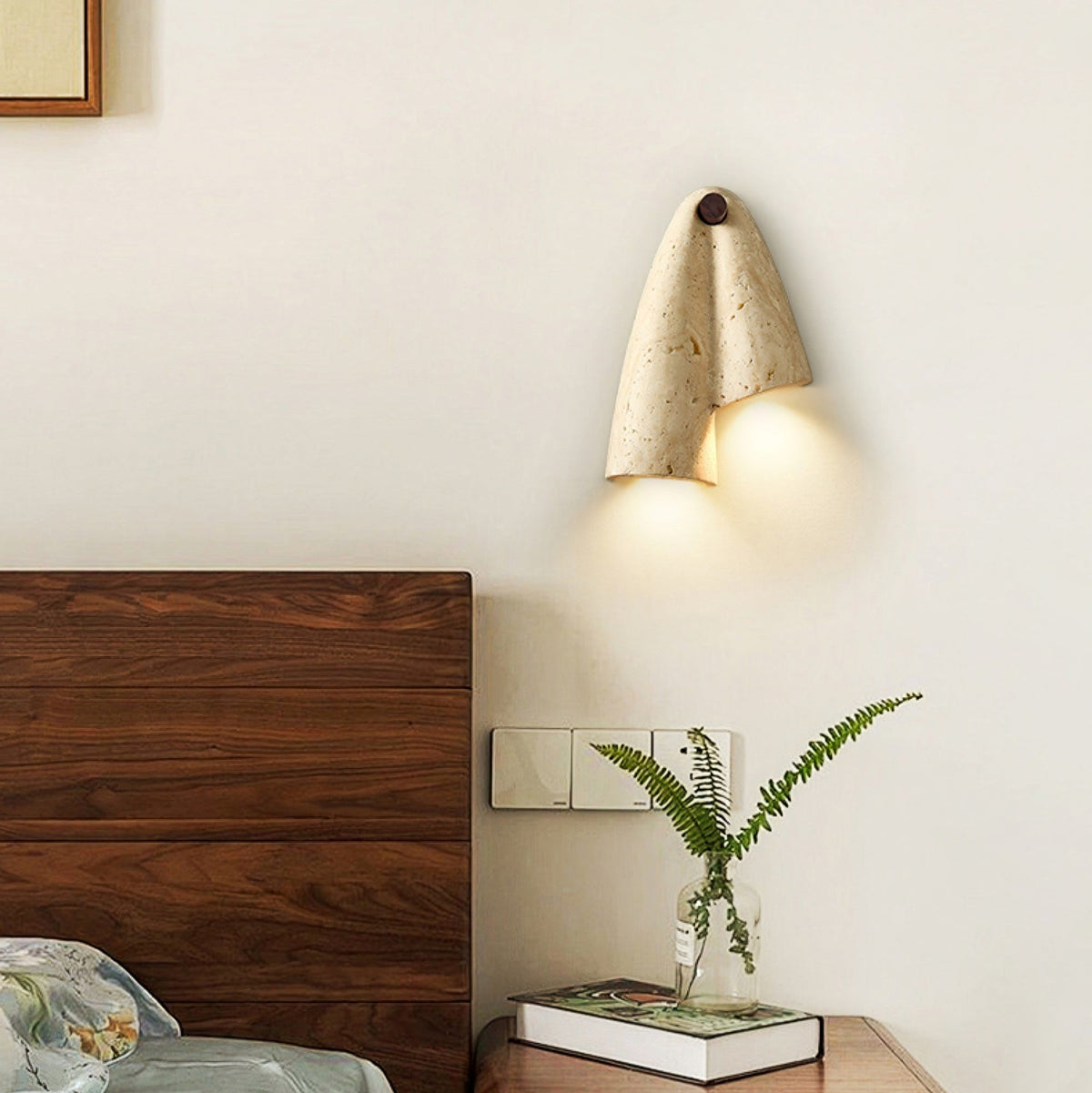 Valeliella Travertine Wandleuchte